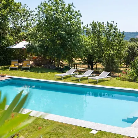 Mas Bella Cortis 3* La Garde-Adhémar