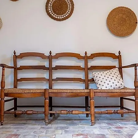 Bed & Breakfast Mas Bella Cortis 3*