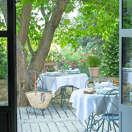 Mas Bella Cortis 3* La Garde-Adhémar