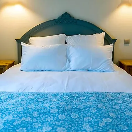 Mas Bella Cortis Bed & Breakfast 3*